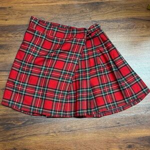 Red Plaid Pleated Mini Skirt - Classic Tartan Style